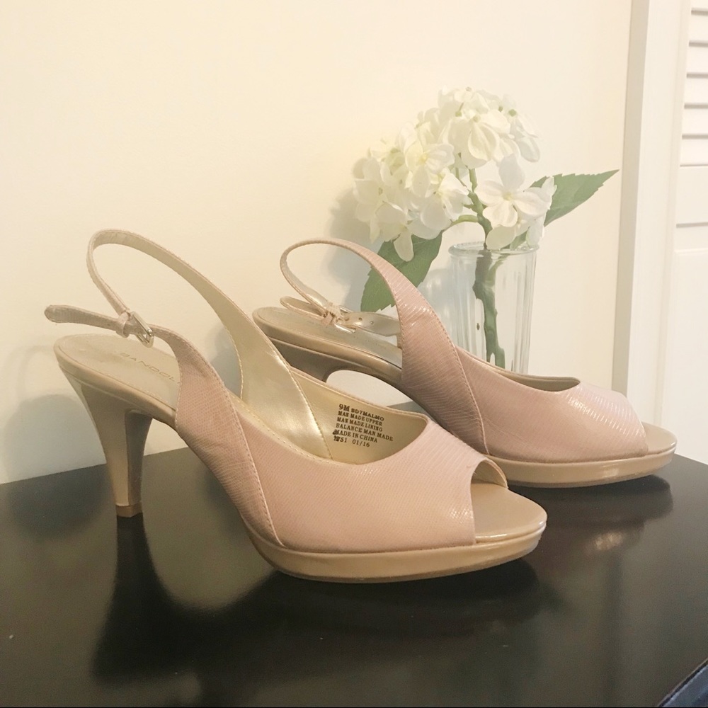 Bandolino nude sling back heel